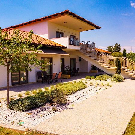 Varkes Suites 2 Nea Moudania Dış mekan fotoğraf