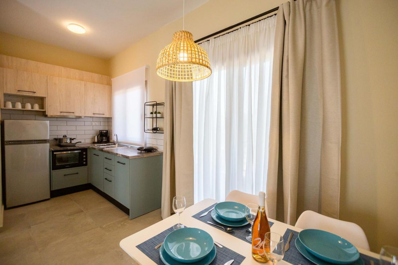 Varkes Suites 2 Nea Moudania Dış mekan fotoğraf