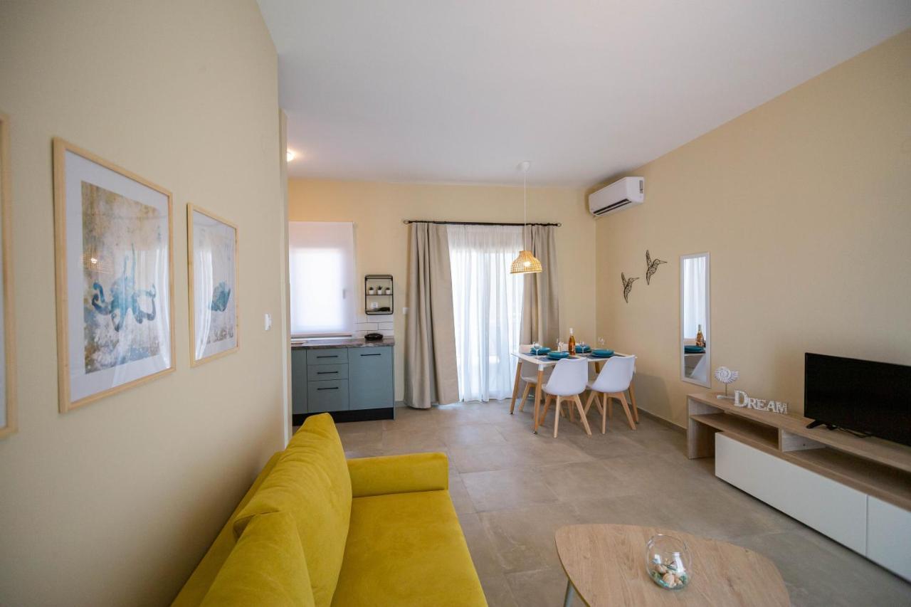Varkes Suites 2 Nea Moudania Dış mekan fotoğraf