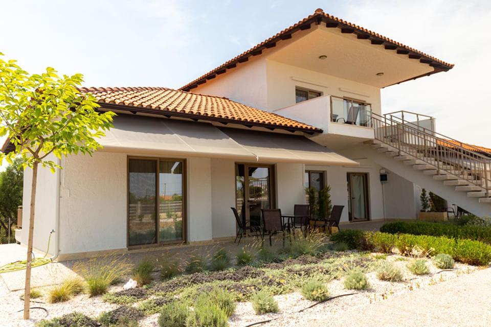 Varkes Suites 2 Nea Moudania Dış mekan fotoğraf