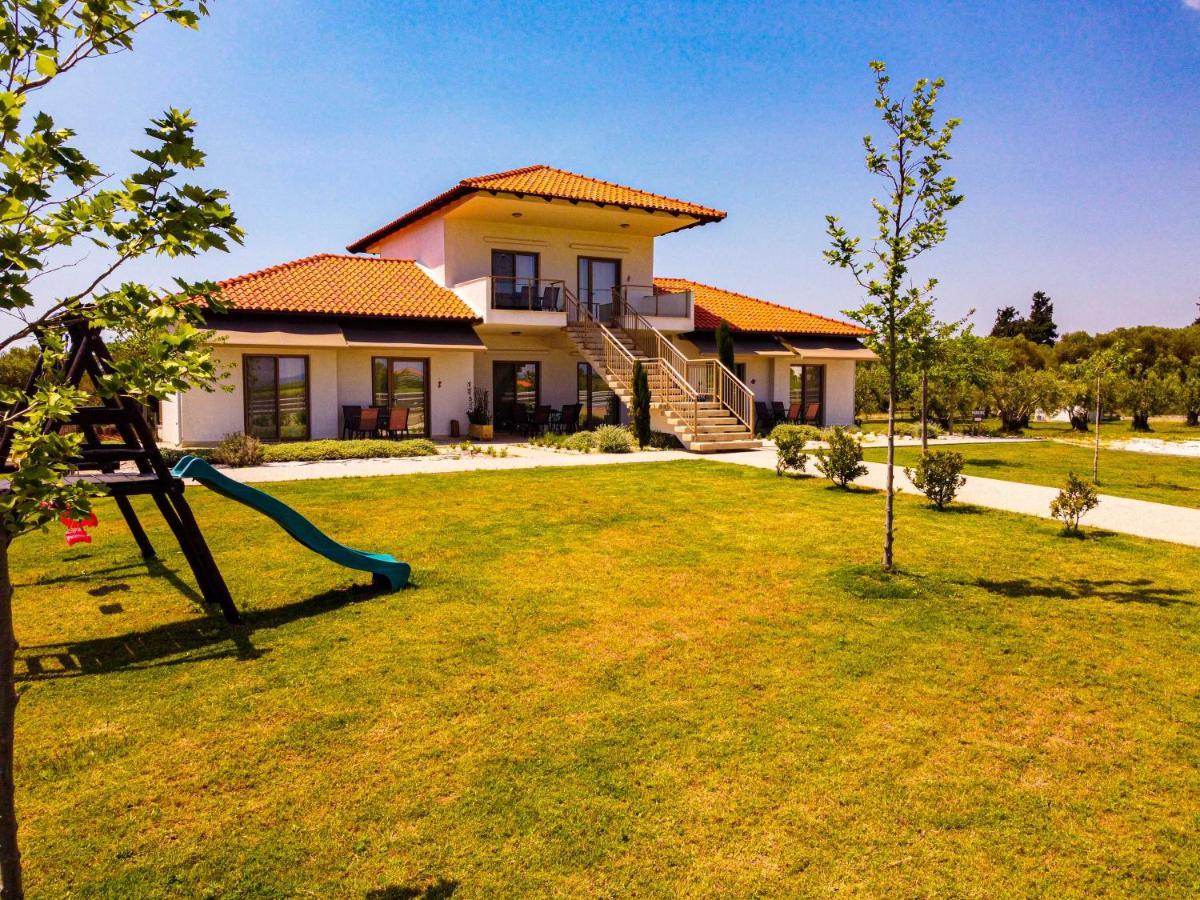 Varkes Suites 2 Nea Moudania Dış mekan fotoğraf